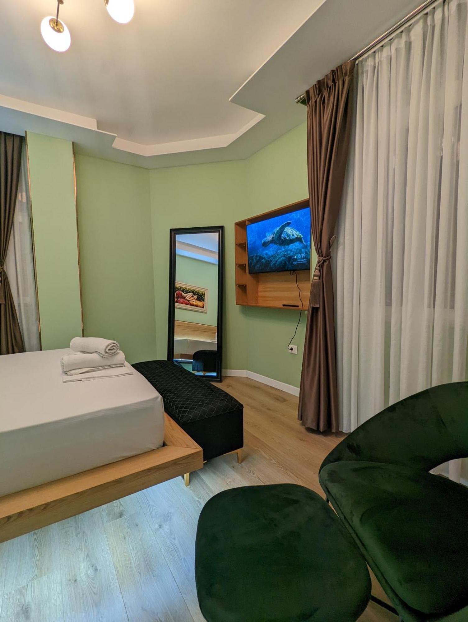 Spiranca Luxury Suites Tirana Exterior photo