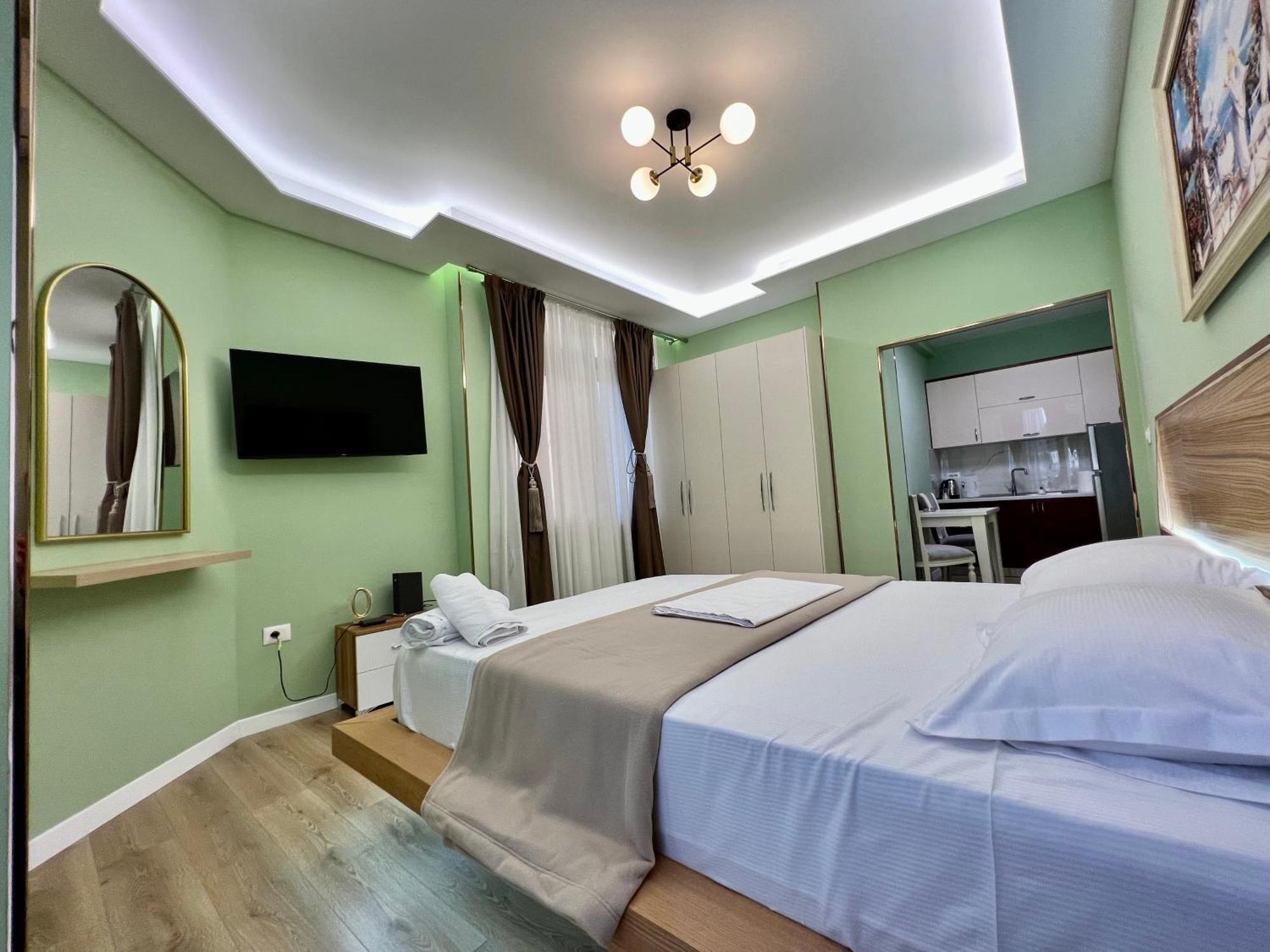 Spiranca Luxury Suites Tirana Exterior photo